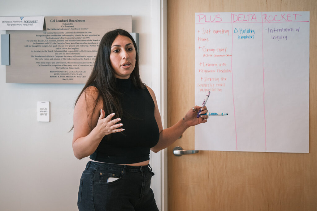 A program participant presents to their cohort during one of Coro’s leadership development programs.