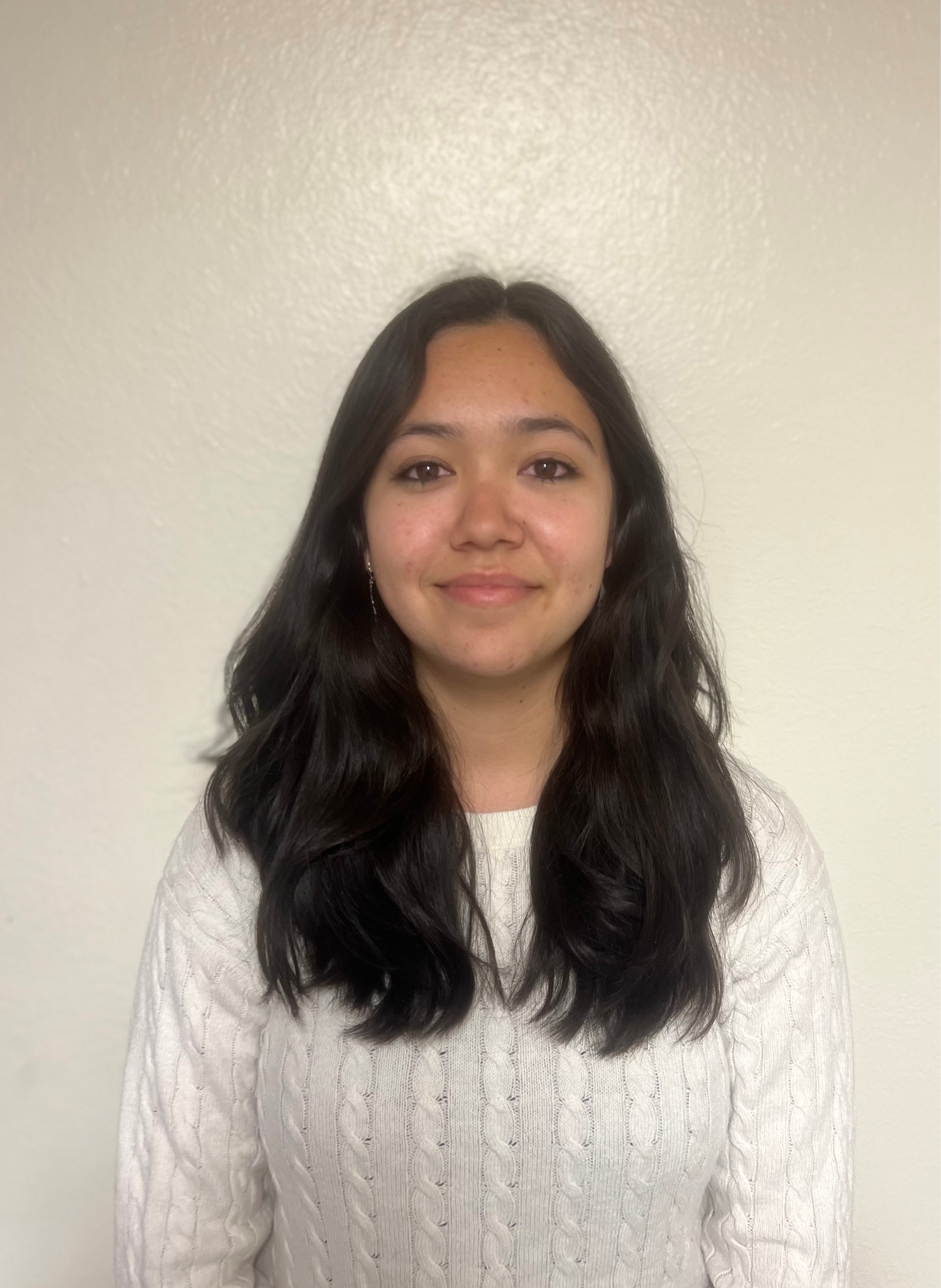 Portrait of Xenexci Jacobo, member of Coro California’s 2026 Youth Fellows cohort.