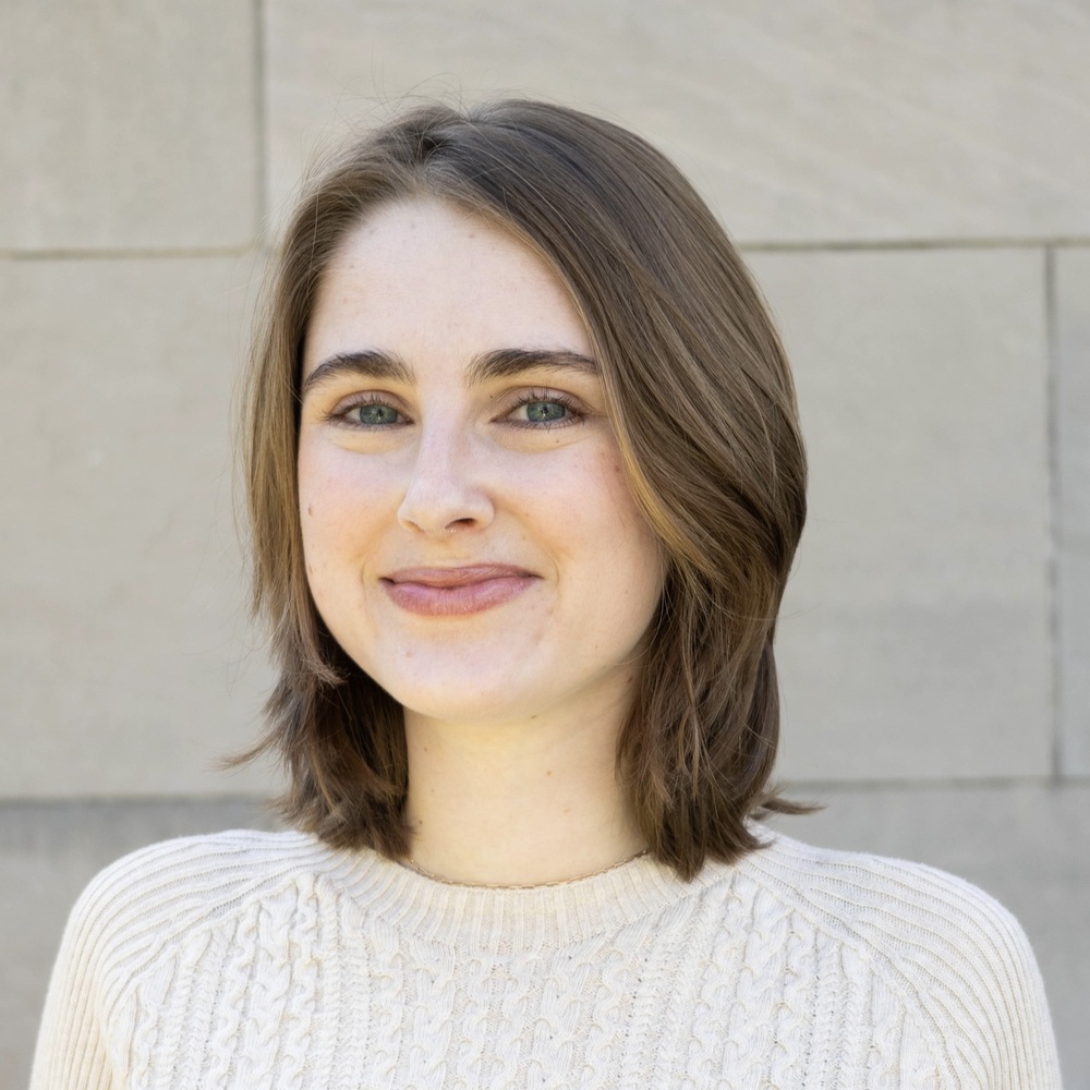 Portrait of Teva Corwin, member of Coro California’s 69th class of Los Angeles Fellows in Public Affairs.