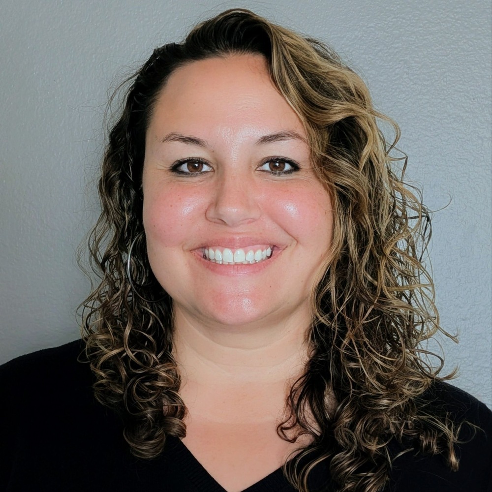 Portrait of Adriana Avila, participant in Coro California’s Fall 2026 Lead Los Angeles cohort.