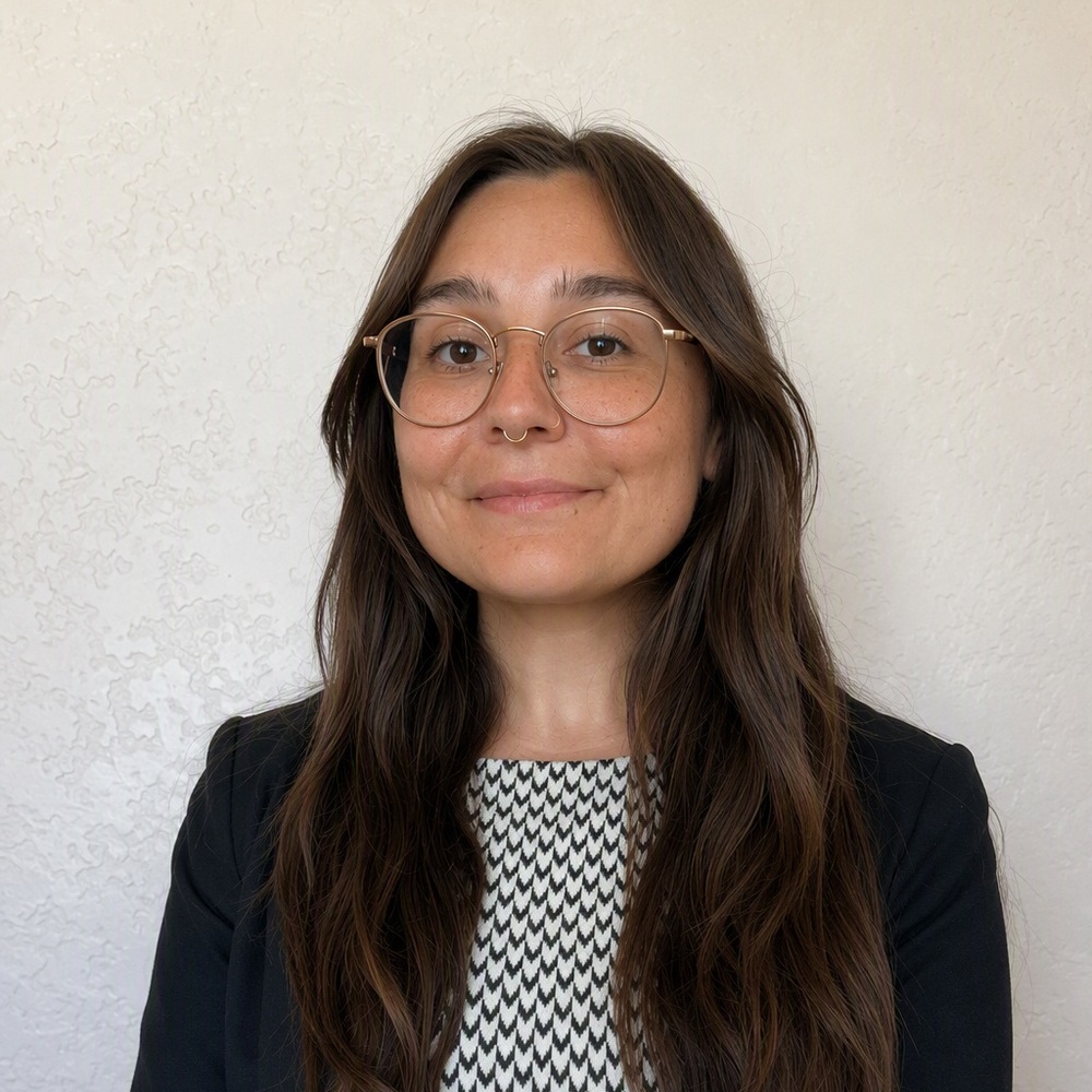 Portrait of Sabrina Kozikis, participant in Coro California’s Fall 2026 Lead Los Angeles cohort.