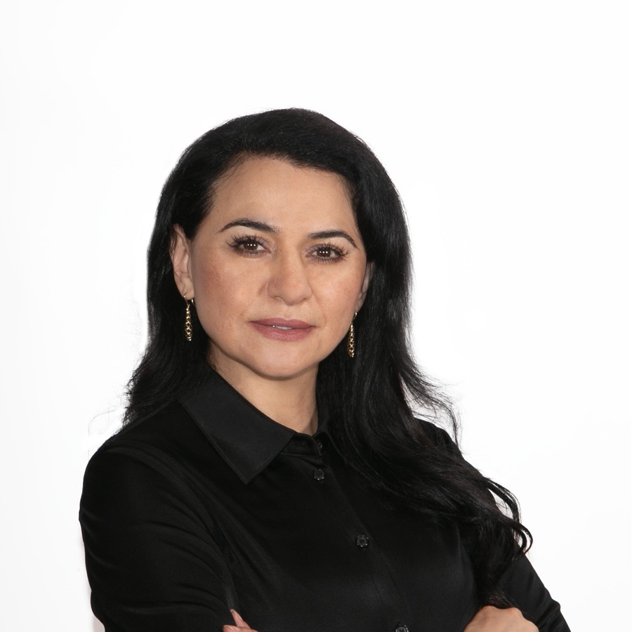 Portrait of Cinthya Vodanovich, participant in Coro California’s 2026 Board Leadership Training Accelerator cohort.